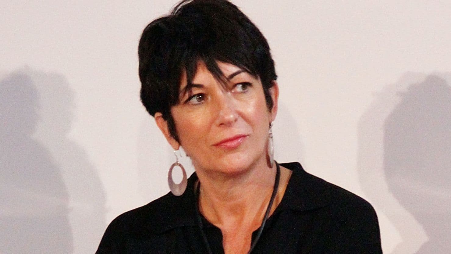 Will Trump pardon Ghislaine Maxwell before 2027?